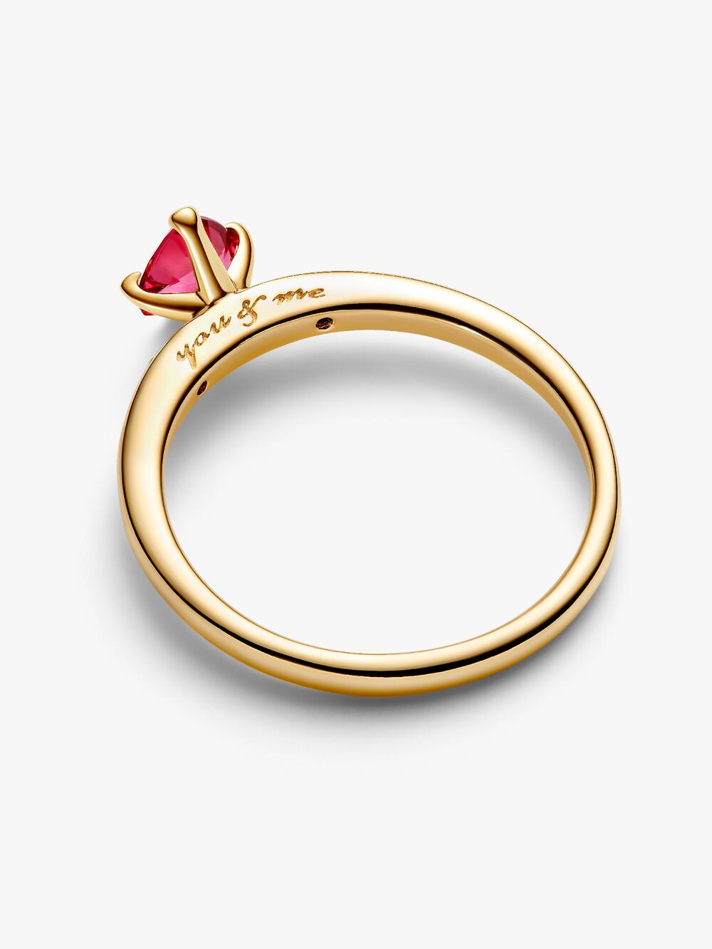 Sparkling Red Heart Ring Q6 Na