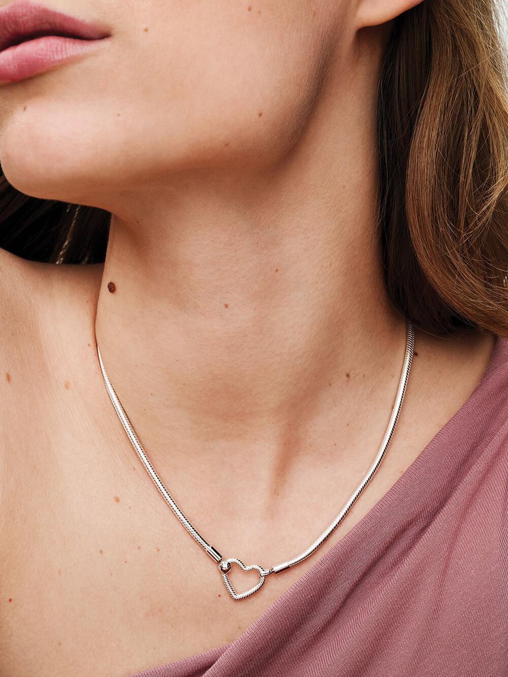 Heart Closure Snake Chain Necklace G3 3C