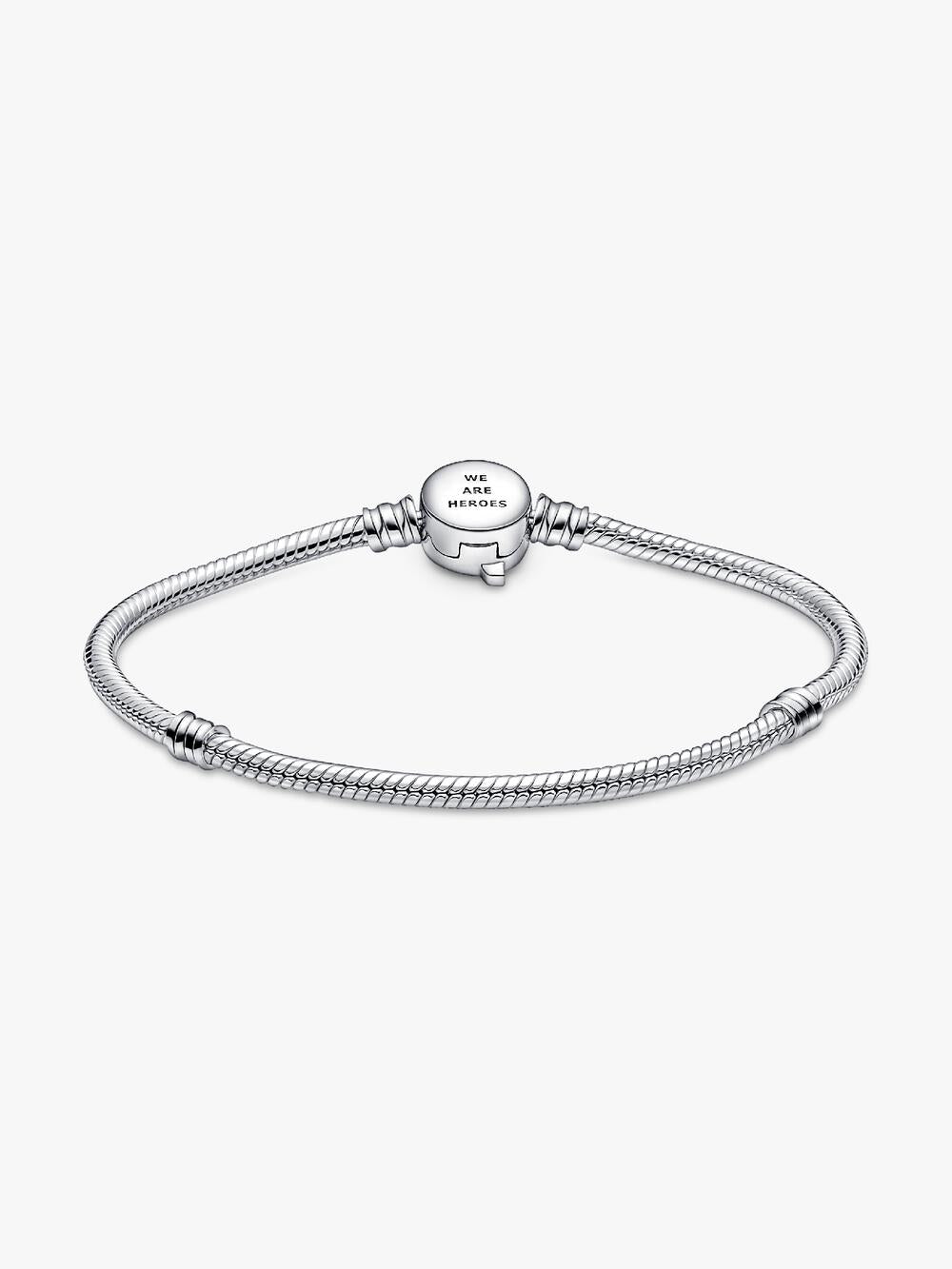 Moments Marvel The Avengers Logo Clasp Snake Chain Bracelet J1 rn
