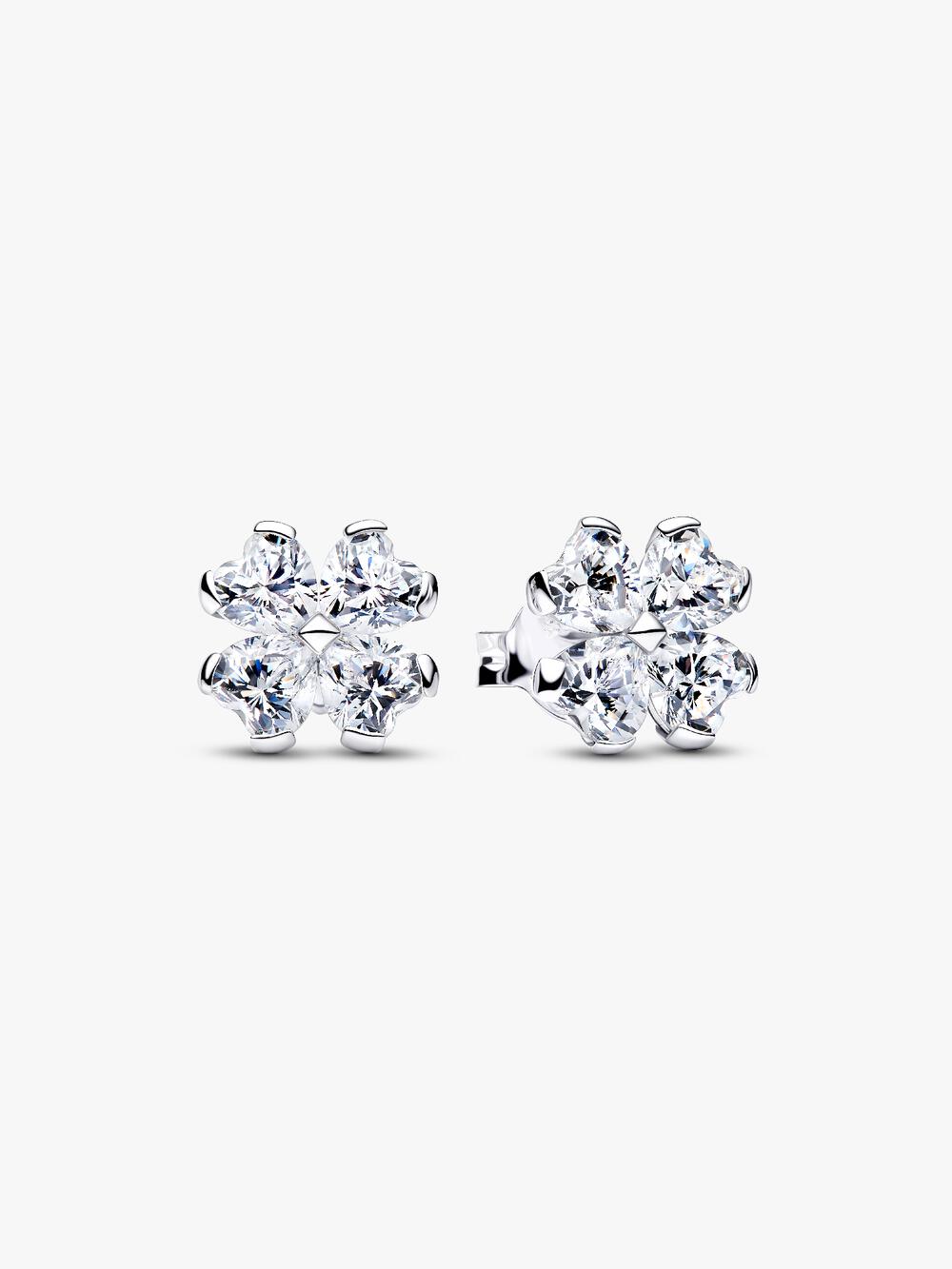 Sparkling Lucky Clover Stud Earrings M6 PZ