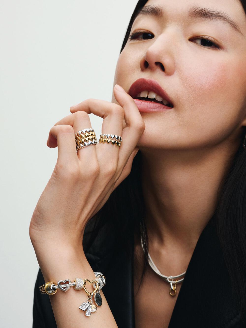 Moments Heart Closure Snake Chain Bracelet T2 vY
