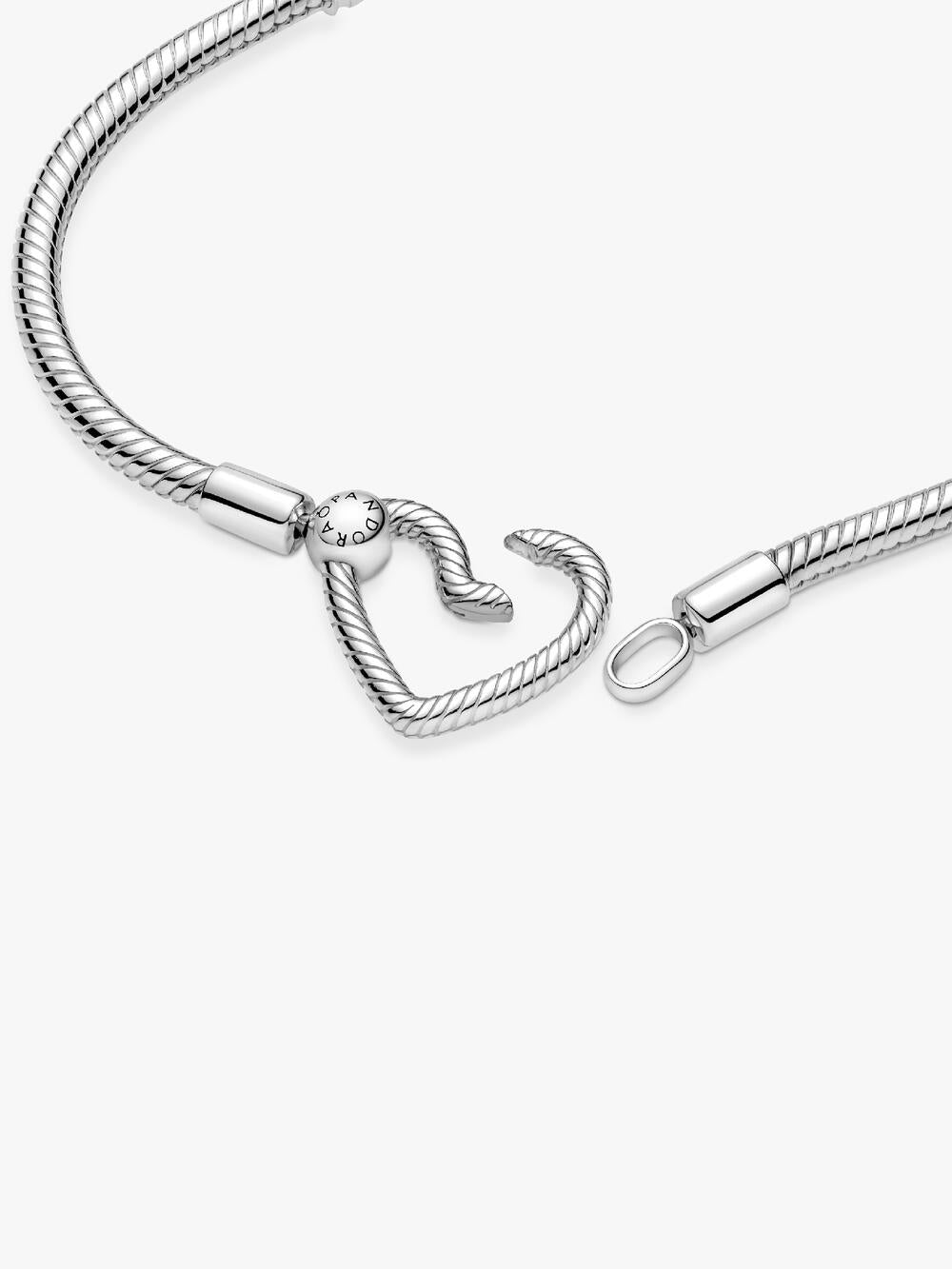 Moments Heart Closure Snake Chain Bracelet F8 84