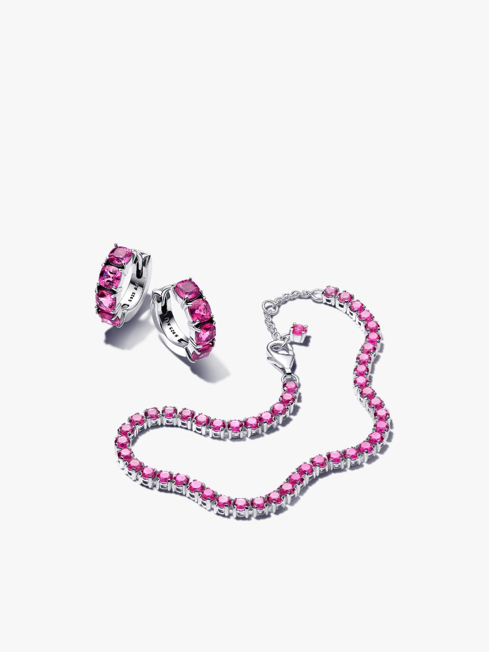 Elevated Pink Heart Stud Earrings Z0 8S