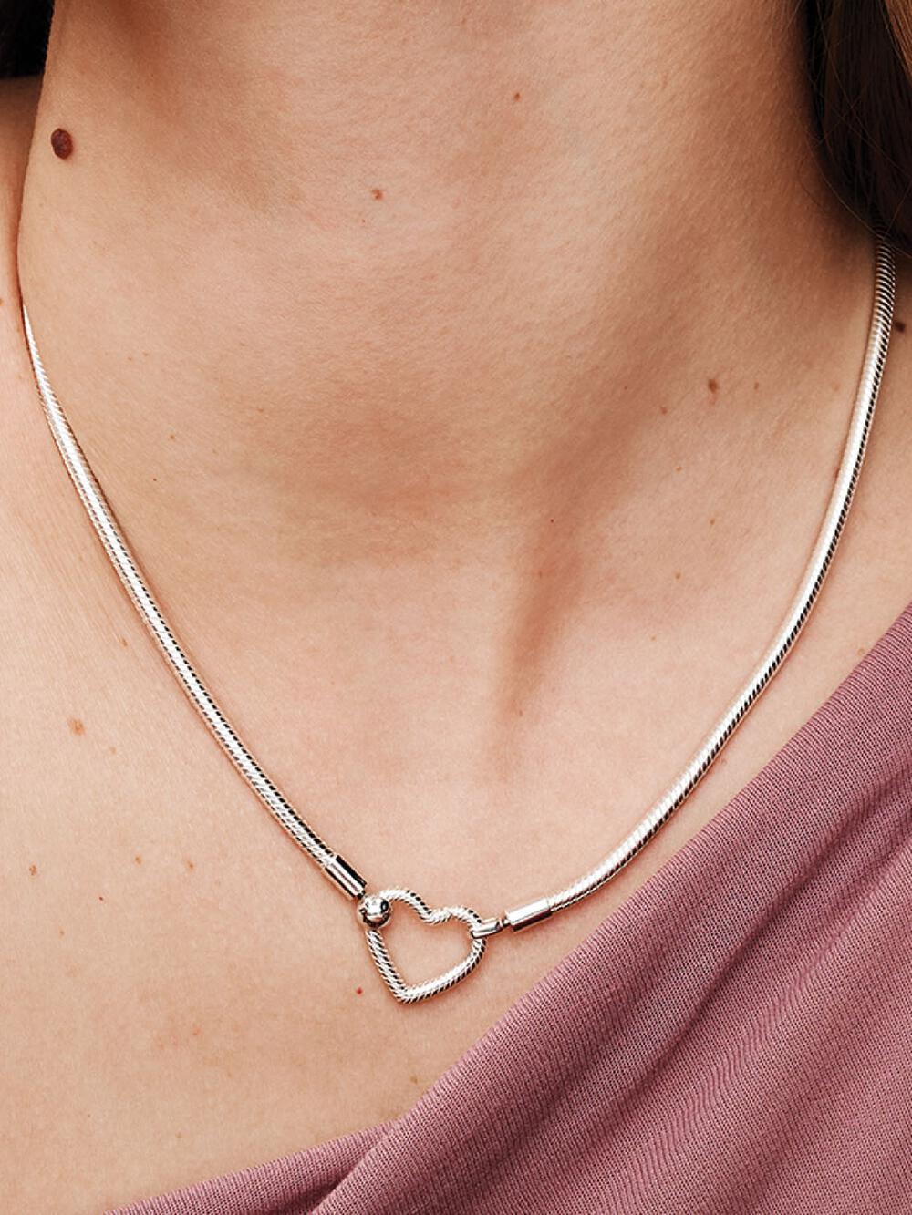 Heart Closure Snake Chain Necklace G3 3C