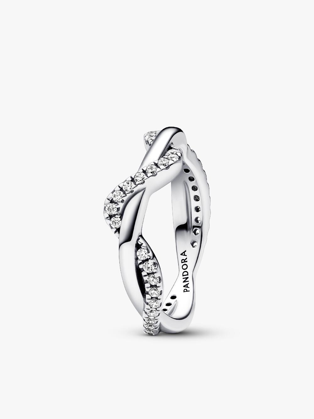 Band of Clear Hearts Ring J9 ts