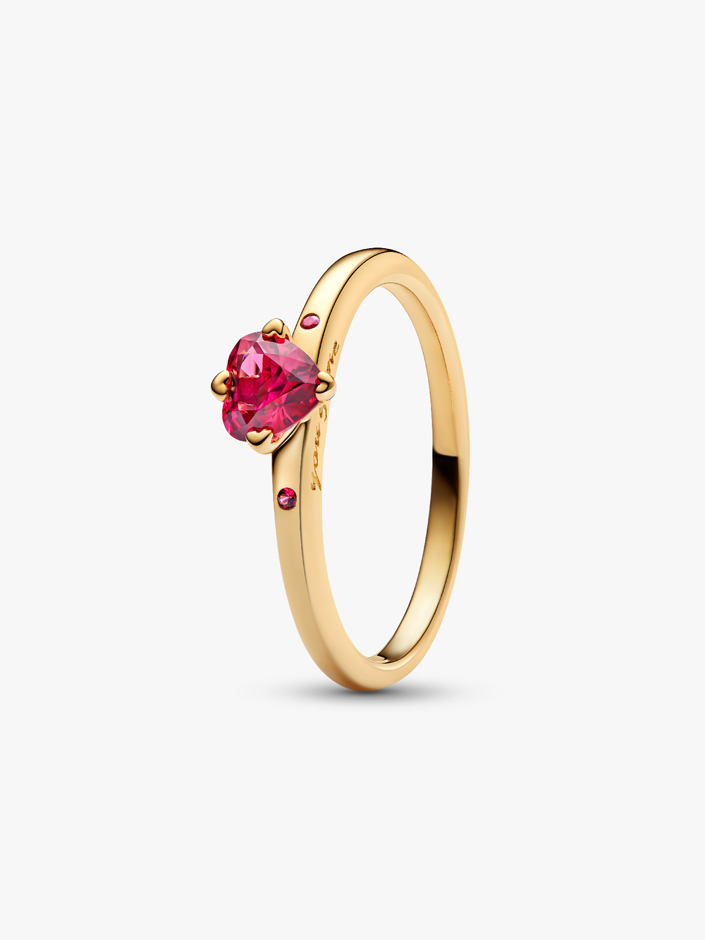 Sparkling Red Heart Ring Q6 Na