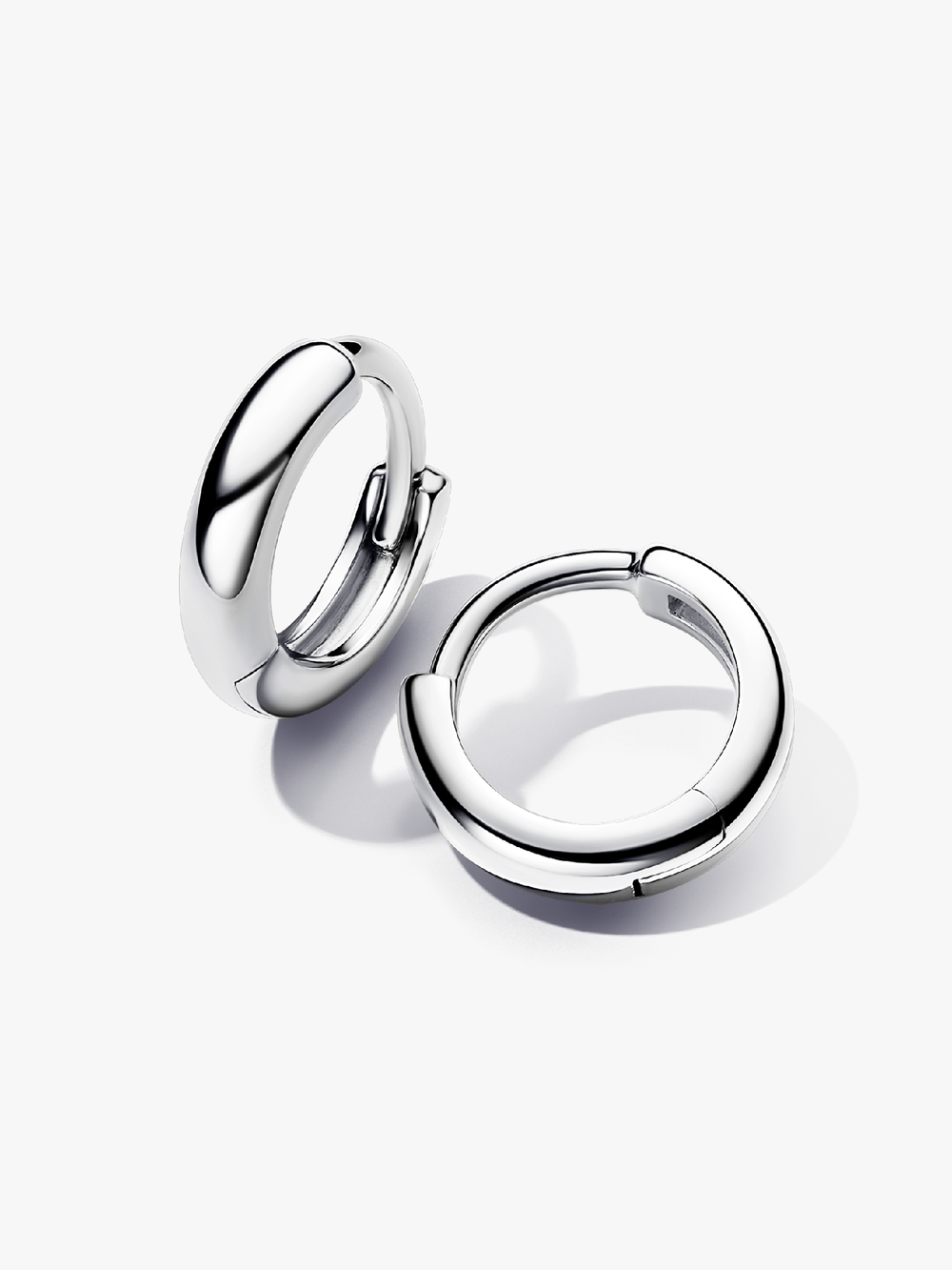 Round Huggie Hoop Earrings N7 Ue